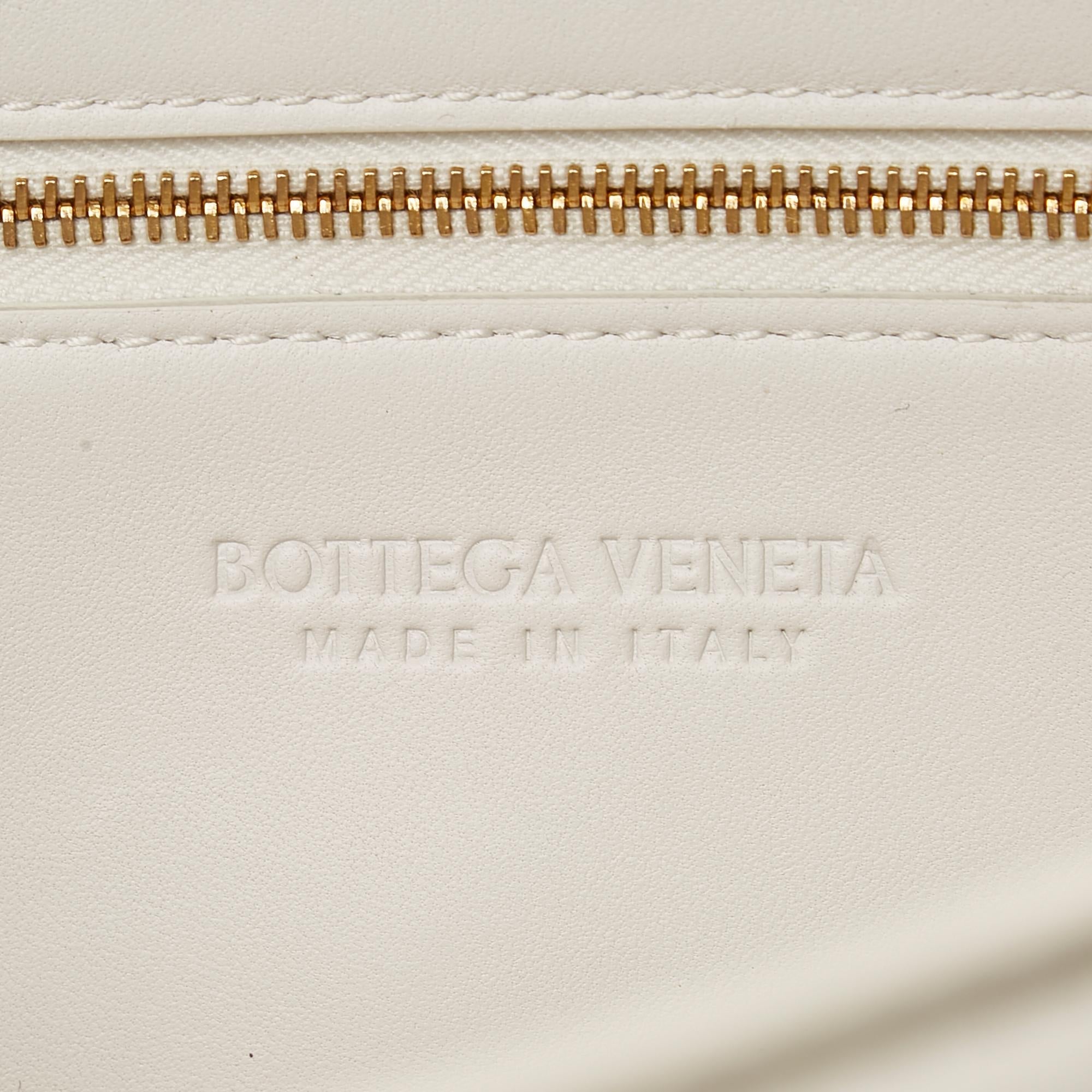 Bottega Veneta Intrecciato Padded Leather Satchel (SHG-evdA4X)