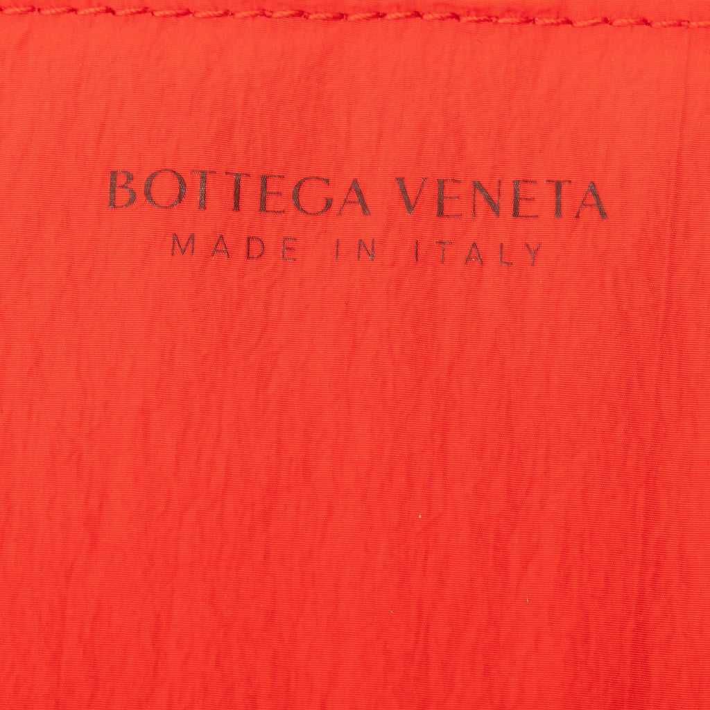Bottega Veneta Intrecciato Padded Tech Cassette (SHG-Epfj7M)