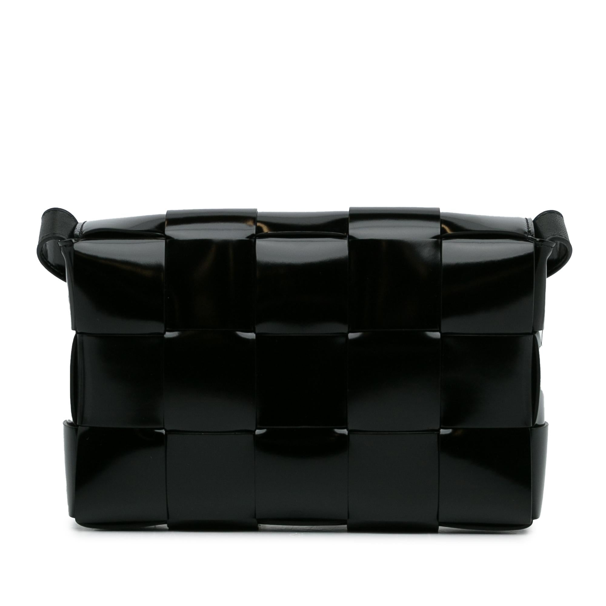Bottega Veneta Intrecciato Patent Cassette (SHG-w1334a)