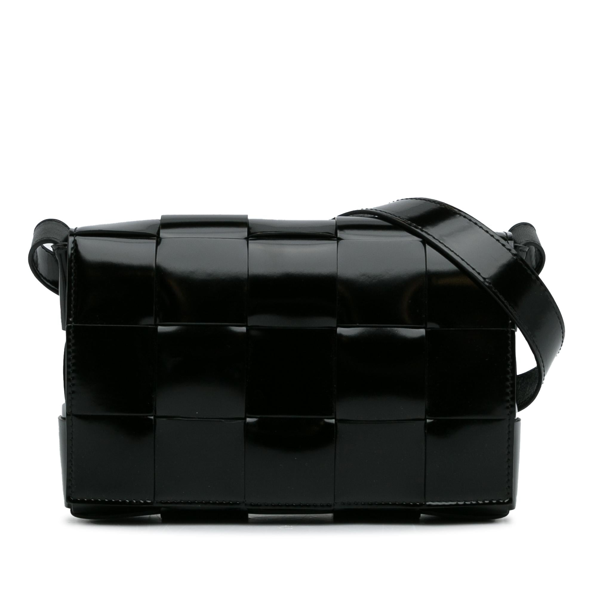 Bottega Veneta Intrecciato Patent Cassette (SHG-w1334a)