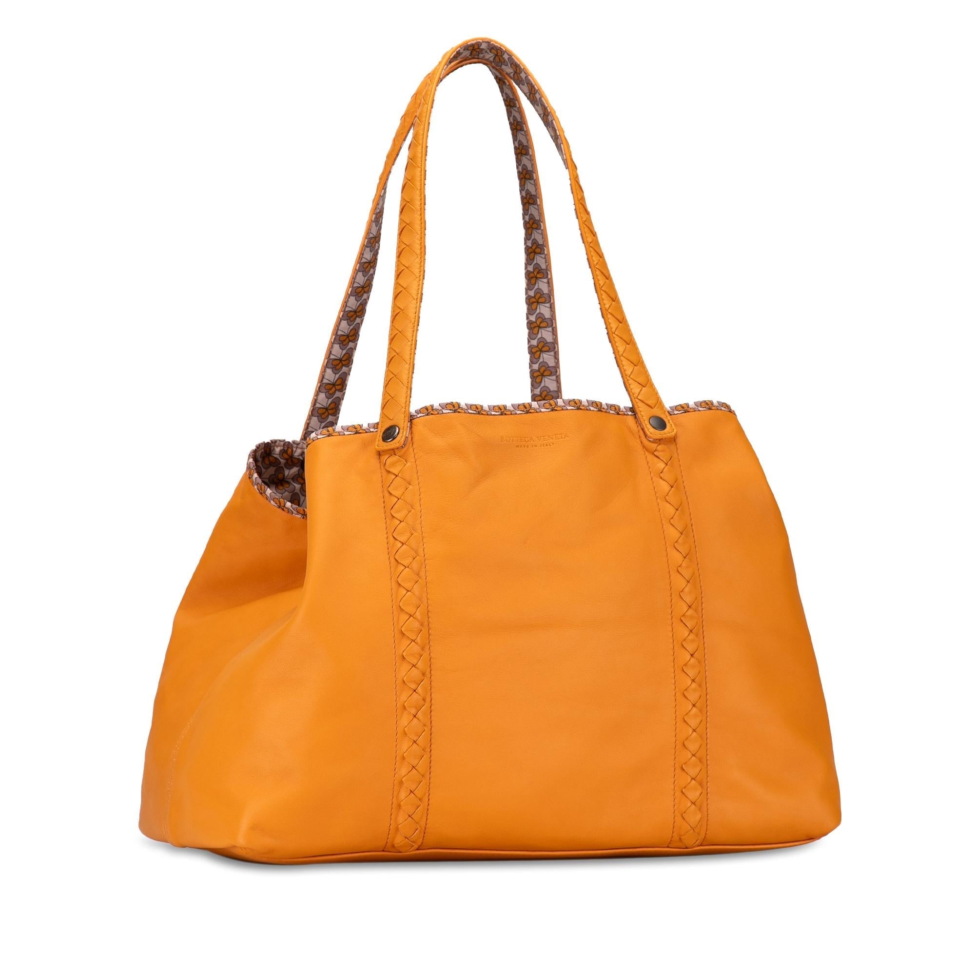 Bottega Veneta Intrecciato Reversible Tote (SHG-gD9abq)
