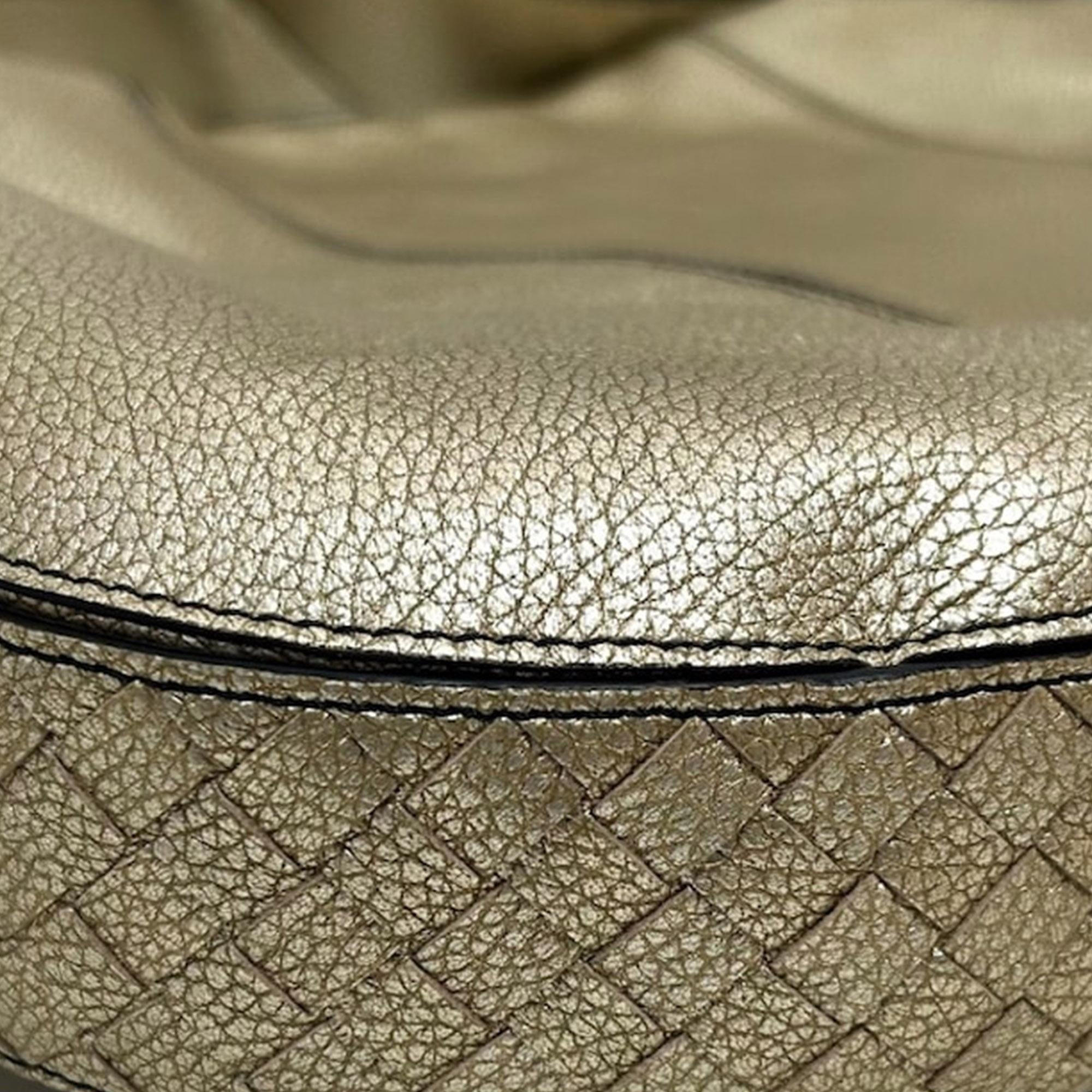 Bottega Veneta Intrecciato Satchel (SHG-yr0ar9)