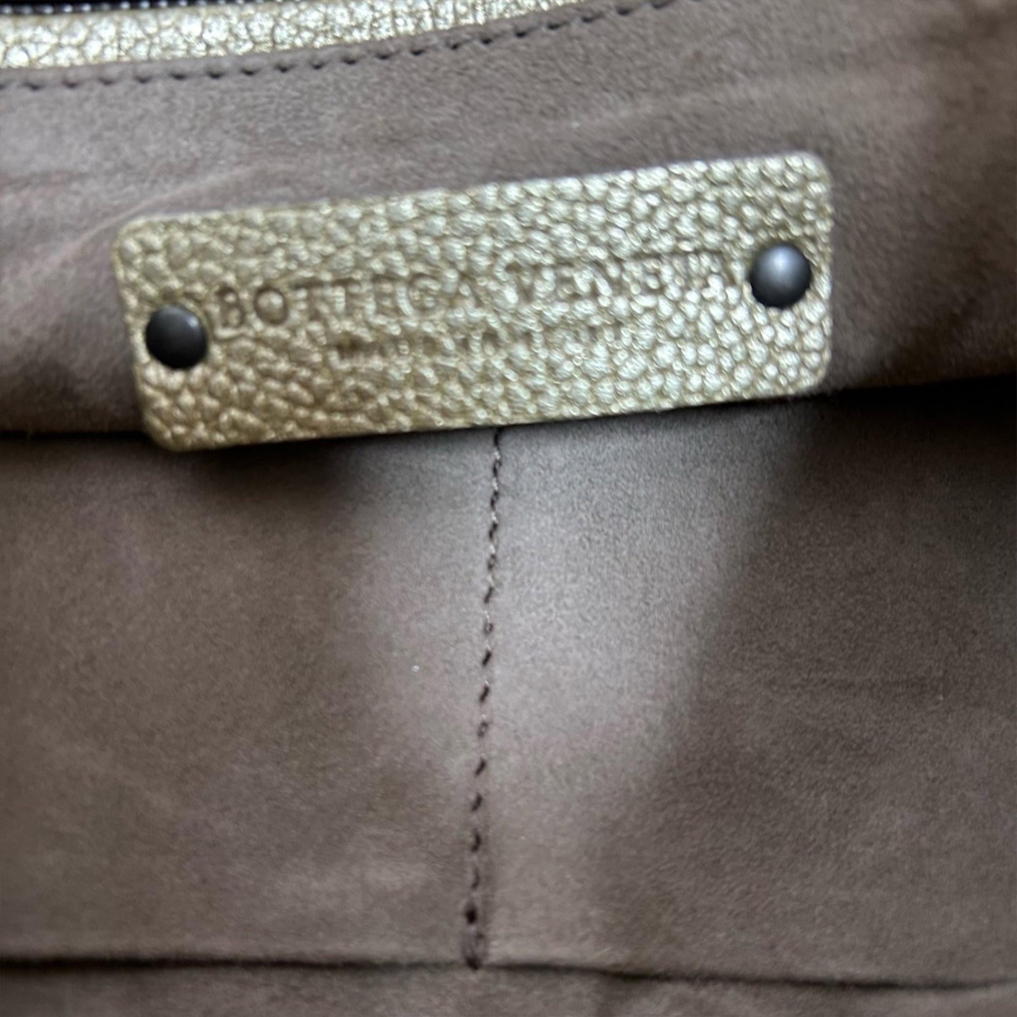 Bottega Veneta Intrecciato Satchel (SHG-yr0ar9)