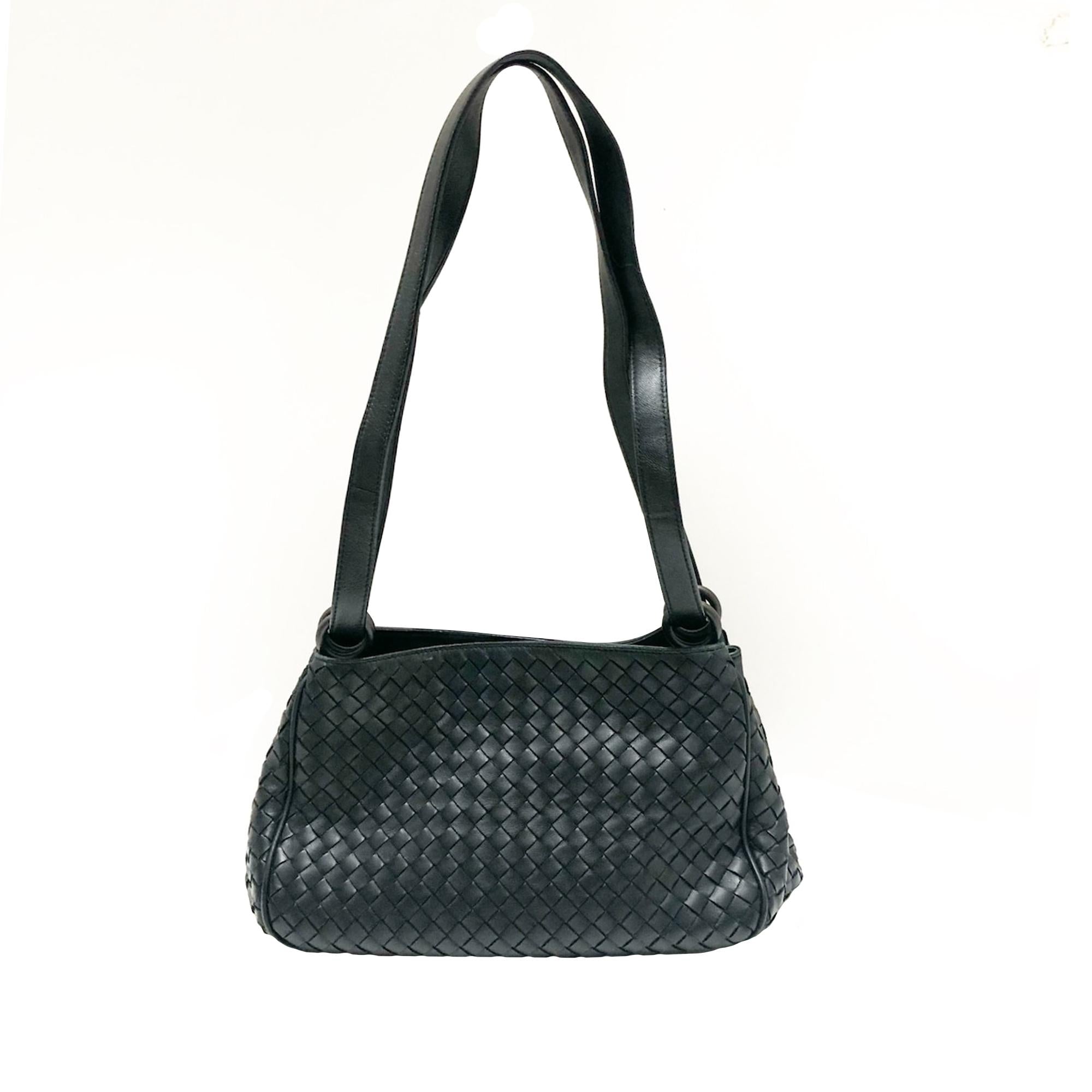 Bottega Veneta Intrecciato Shoulder Bag (SHG-uns71U)