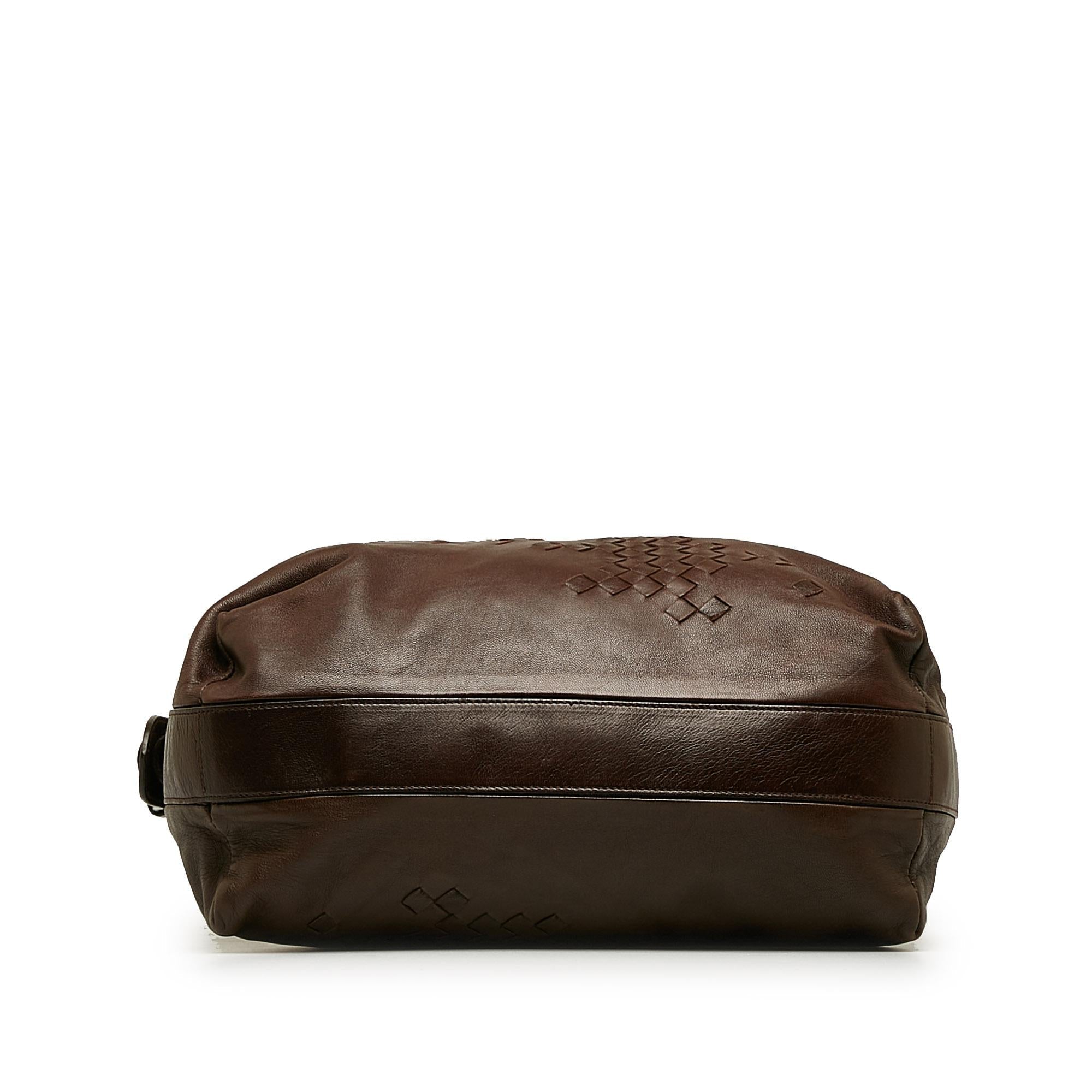 Bottega Veneta Intrecciato Shoulder Bag (SHG-nNX0if)