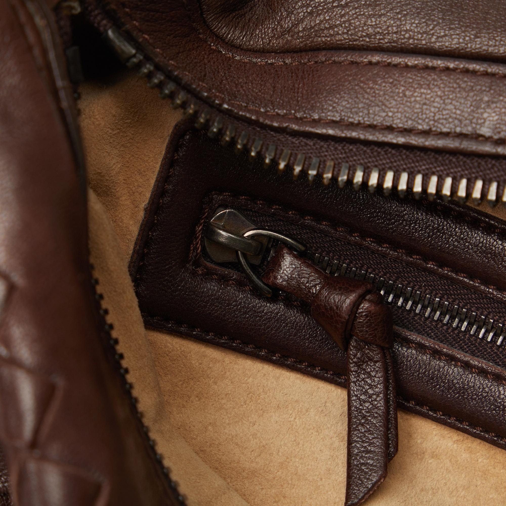 Bottega Veneta Intrecciato Shoulder Bag (SHG-nNX0if)