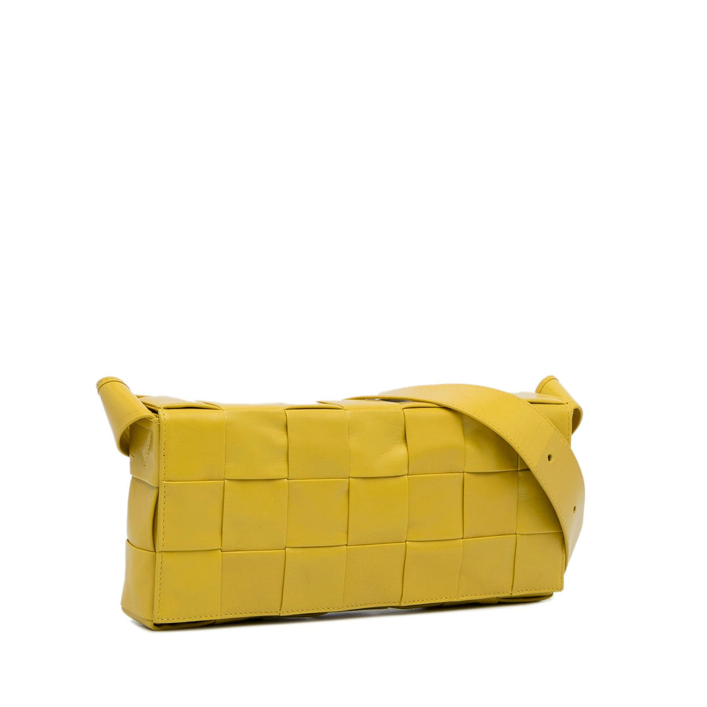 Bottega Veneta Intrecciato Stretch Cassette Crossbody Bag (SHG-vxmhAc)