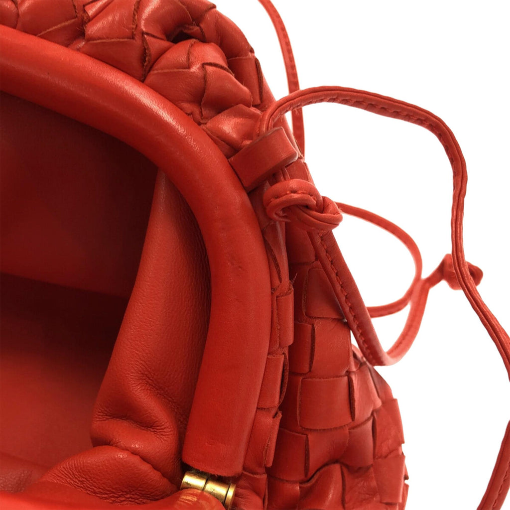 Bottega Veneta Intrecciato The Mini Pouch (SHG-FyOpWR)