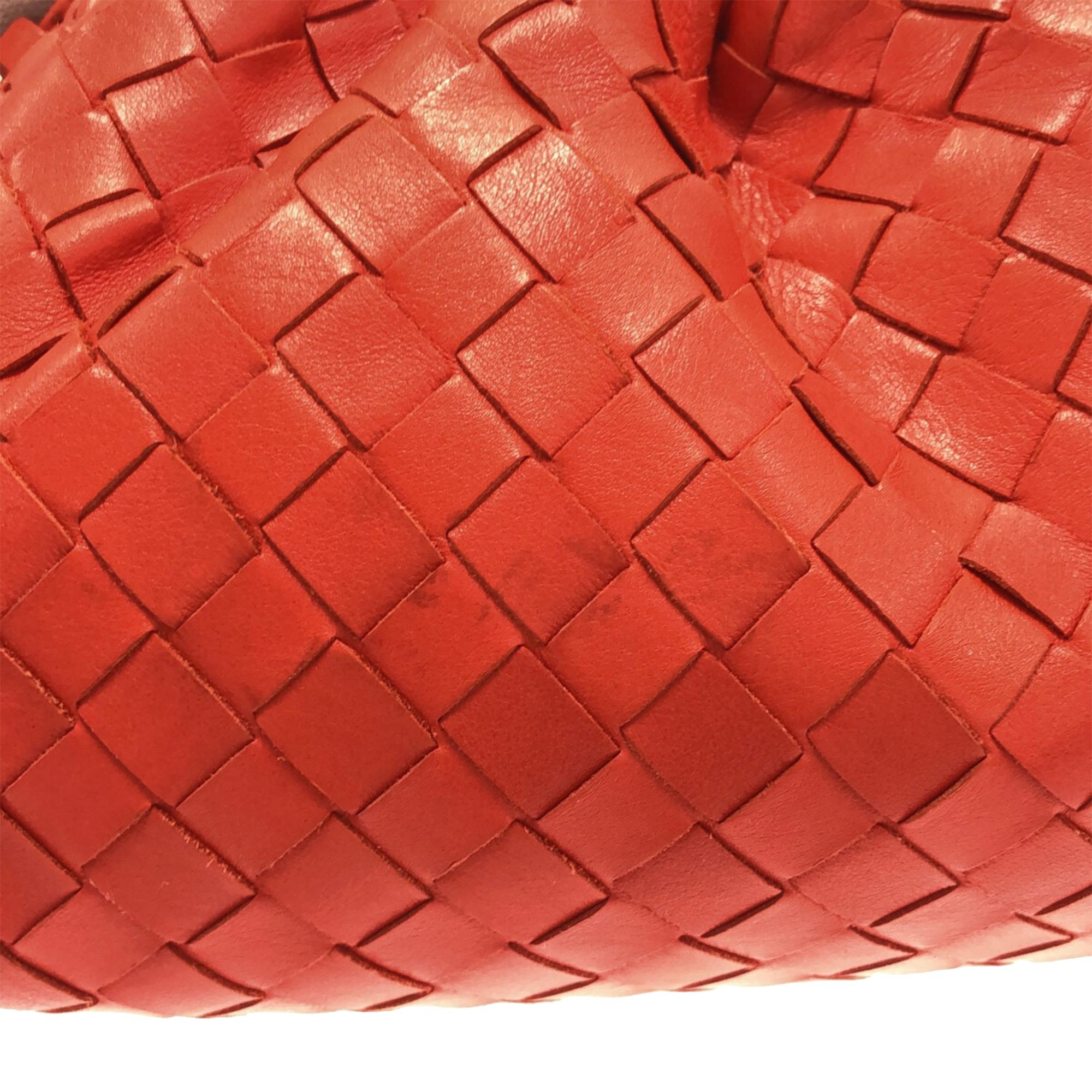 Bottega Veneta Intrecciato The Mini Pouch (SHG-FyOpWR)