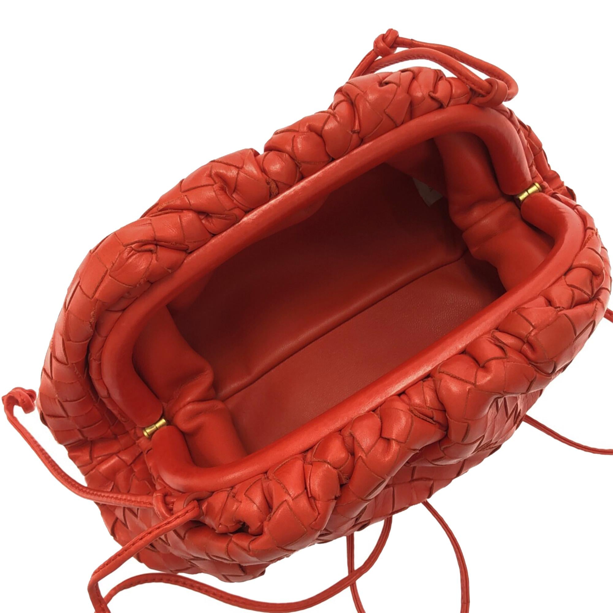 Bottega Veneta Intrecciato The Mini Pouch (SHG-FyOpWR)