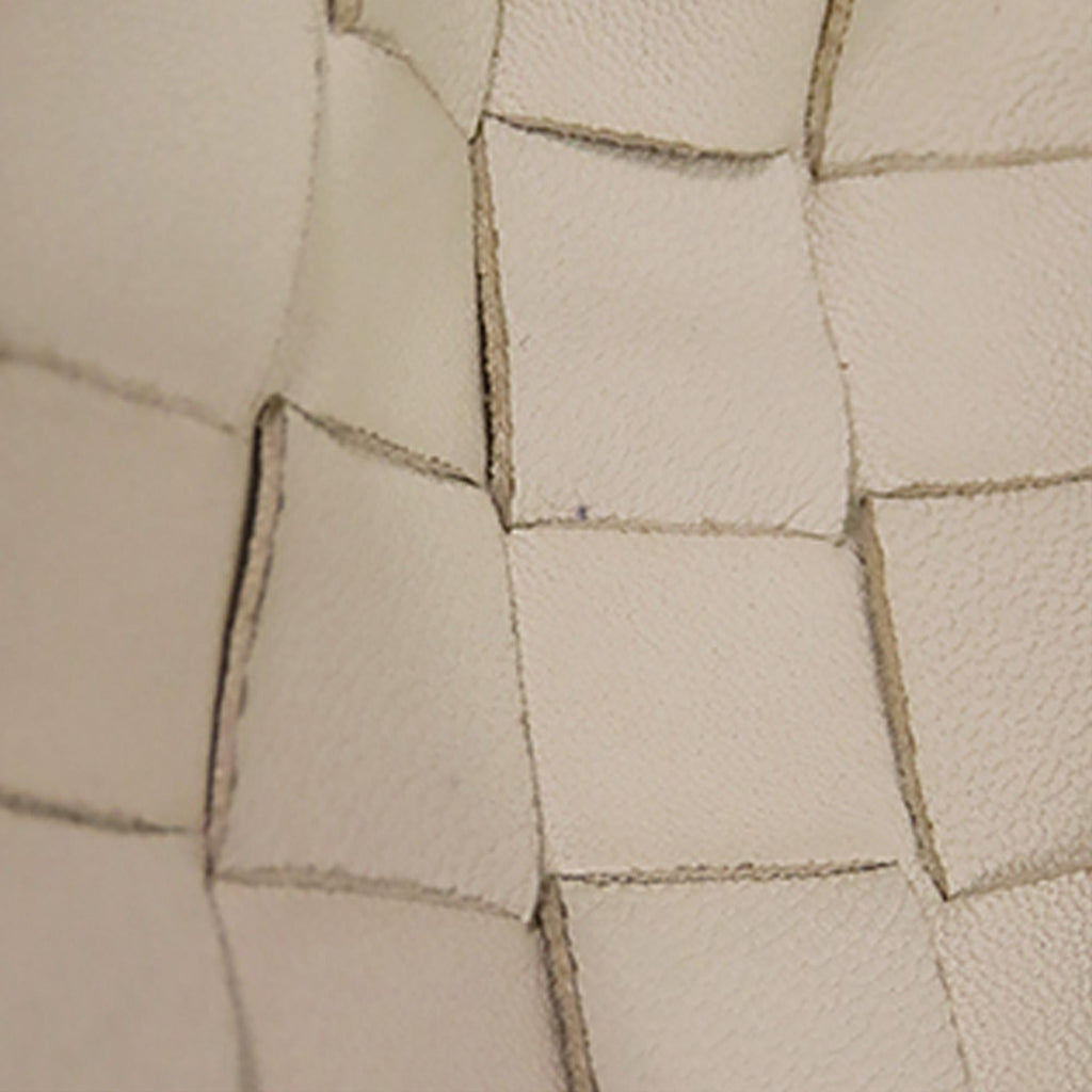 Bottega Veneta Intrecciato The Mini Pouch (SHG-G2TffH)