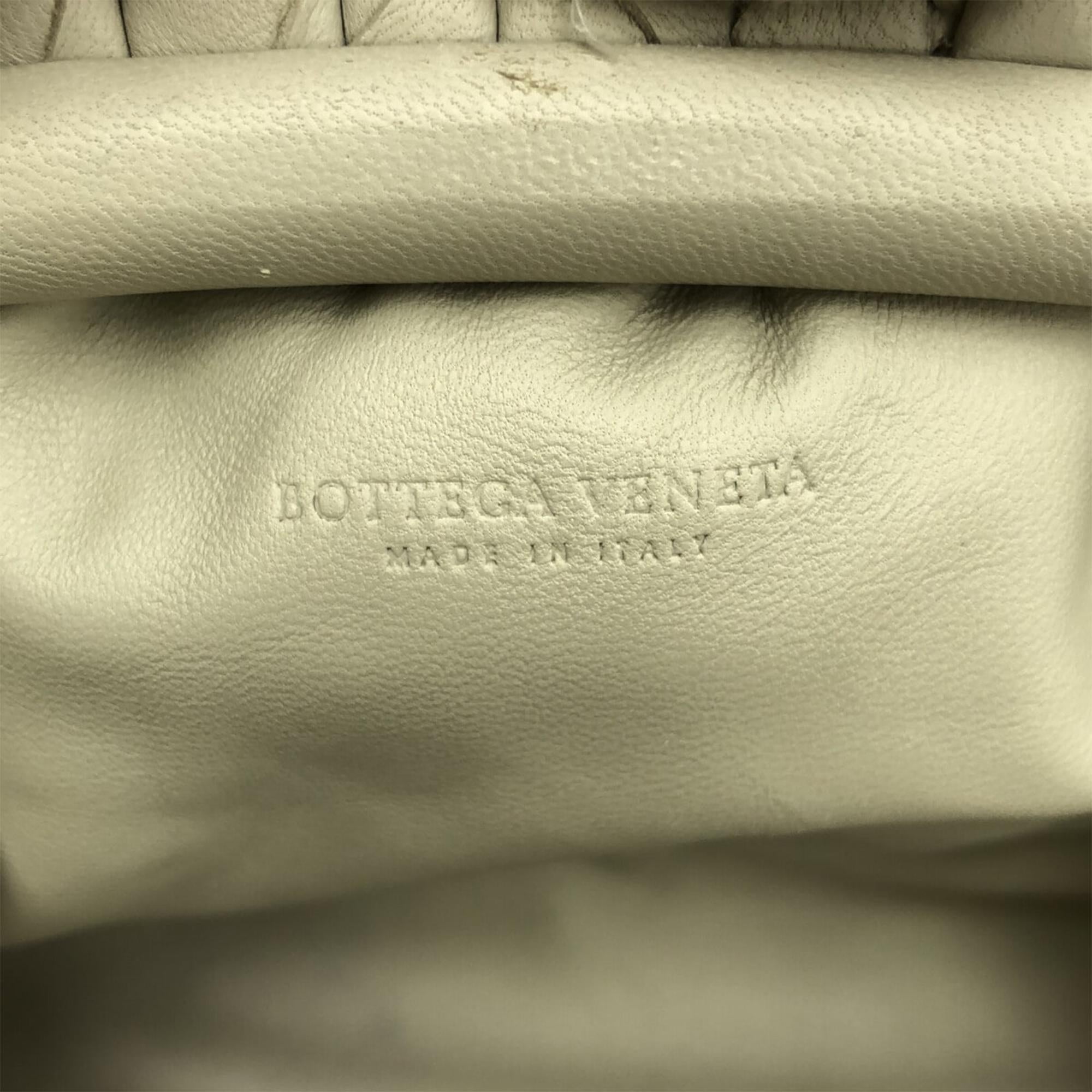 Bottega Veneta Intrecciato The Mini Pouch (SHG-ExaO43)