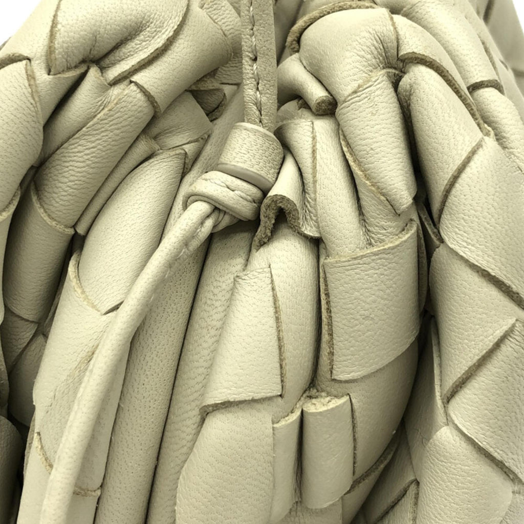 Bottega Veneta Intrecciato The Mini Pouch (SHG-ExaO43)
