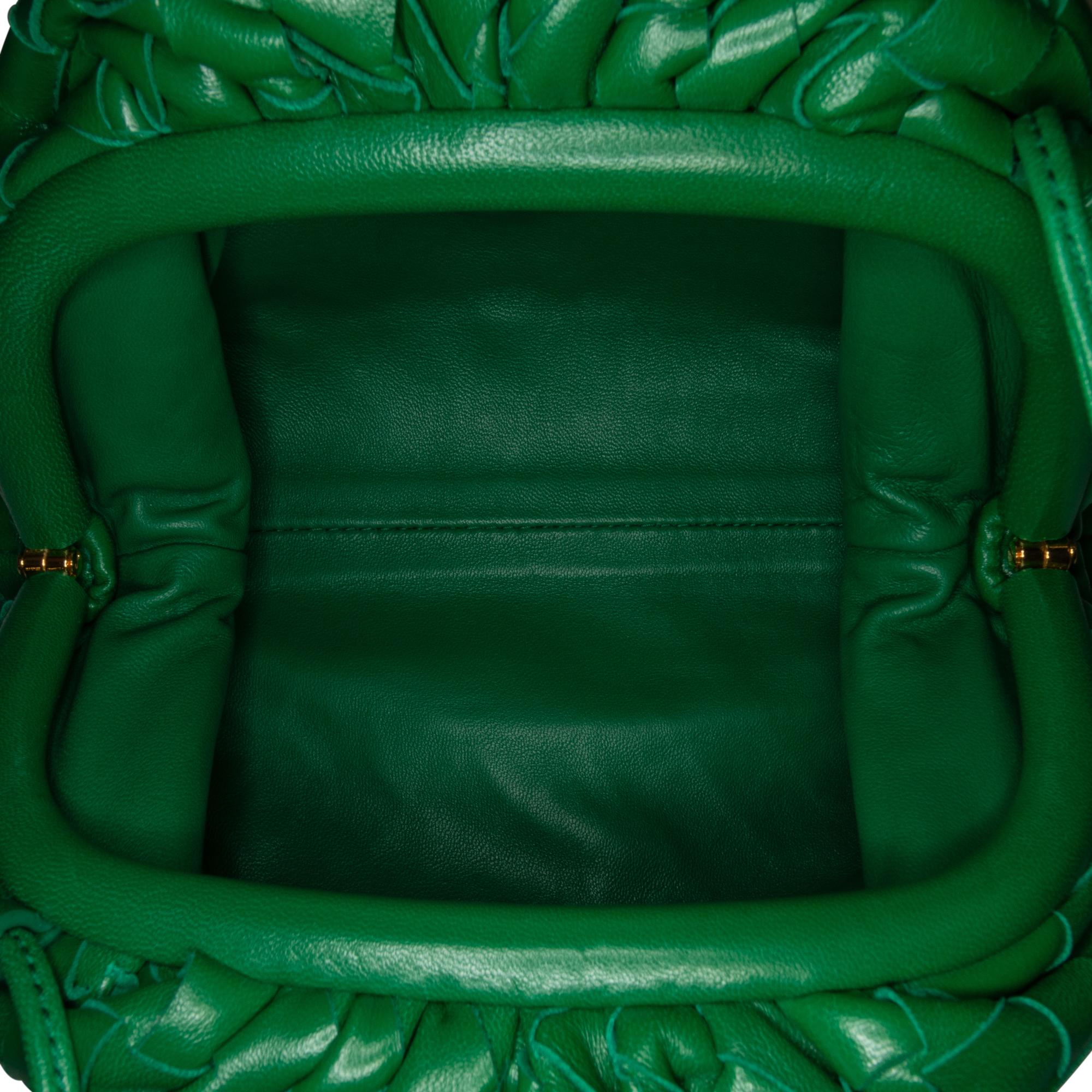 Bottega Veneta Intrecciato The Mini Pouch (SHG-3TaQdi)