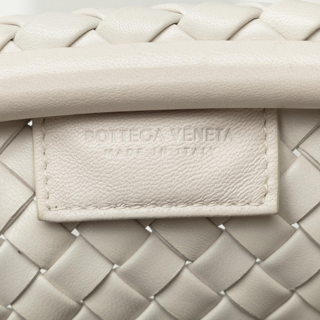 Bottega Veneta Intrecciato The Pouch (SHG-Ua6v0u)