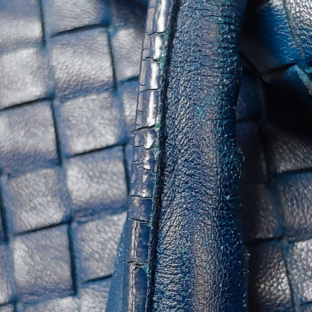 Bottega Veneta Intrecciato Tote Bag (SHG-3ZYX4x)