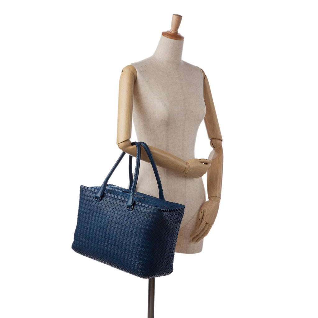Bottega Veneta Intrecciato Tote Bag (SHG-3ZYX4x)