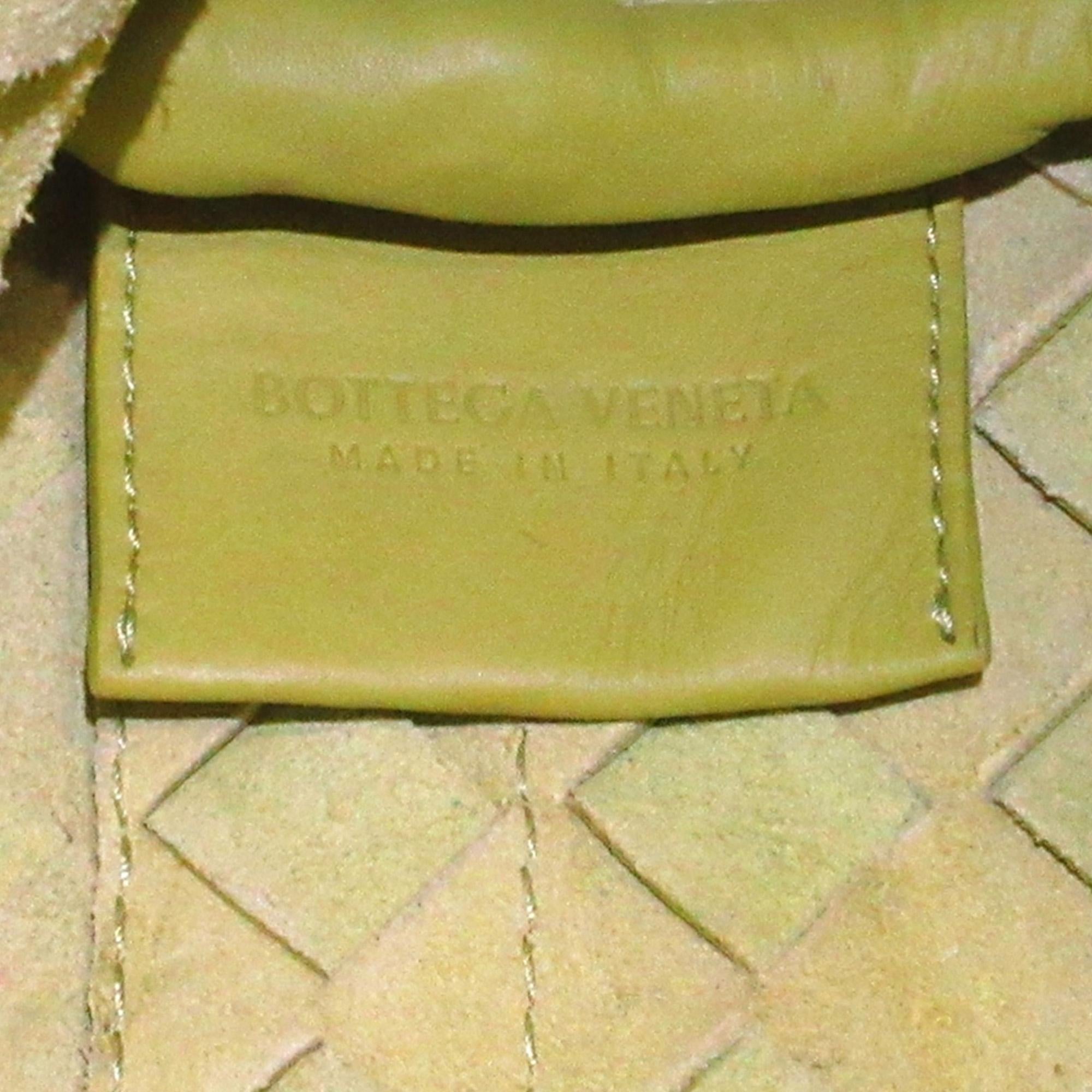 Bottega Veneta Intrecciato Tote Bag (SHG-ekof3s)