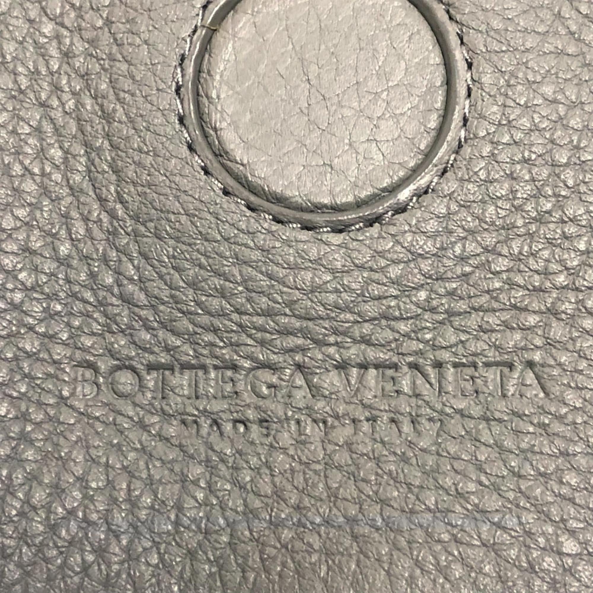 Bottega Veneta Intrecciato Trimmed Cervo Handbag (SHG-3legY7)