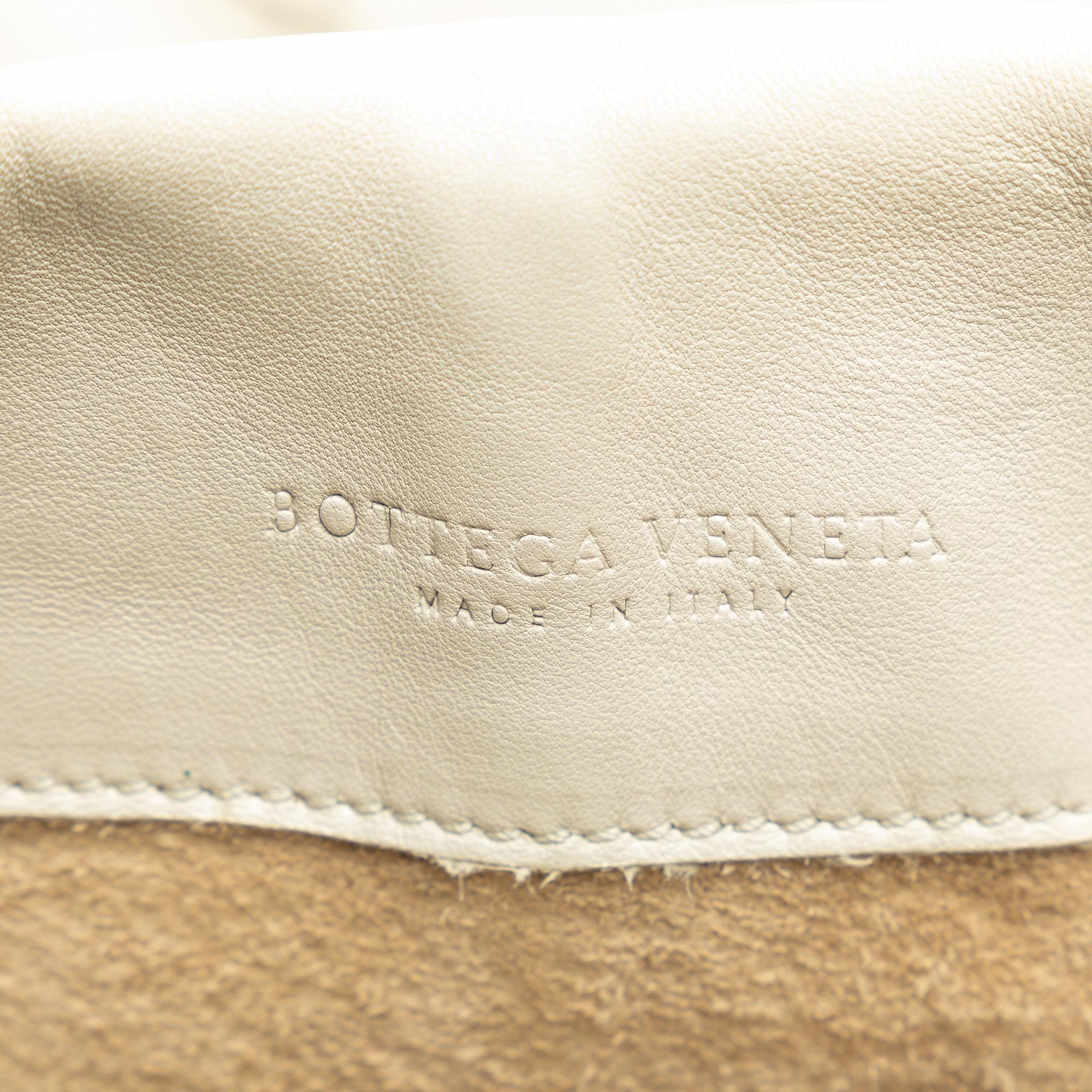 Bottega Veneta Intrecciato-Trimmed Hobo (SHG-Vjy100)