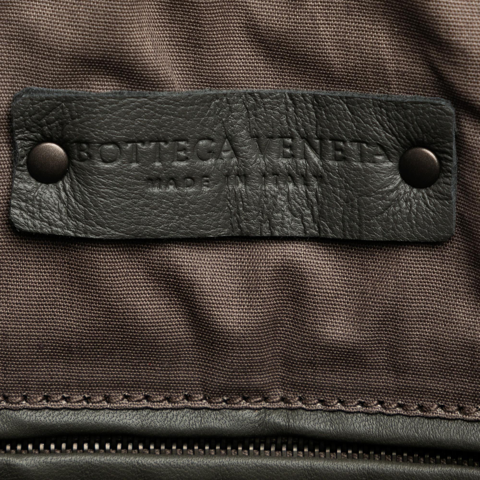 Bottega Veneta Intrecciato-Trimmed Leather Briefcase (SHG-XfagZD)
