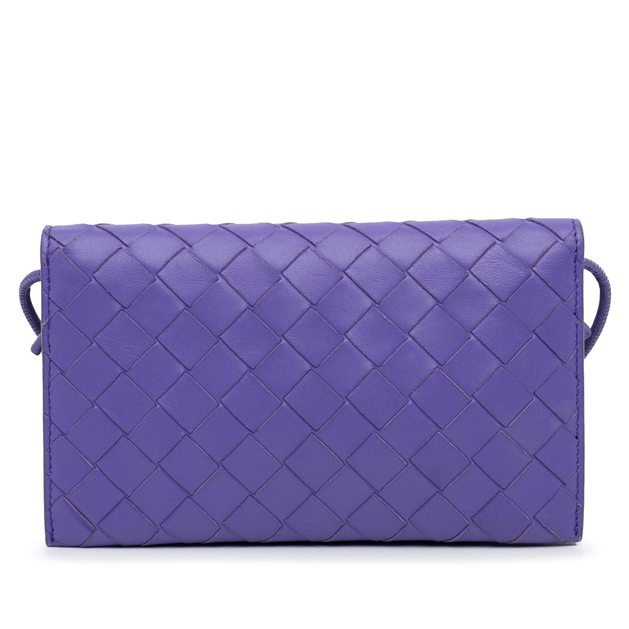 Bottega Veneta Intrecciato Wallet On Strap (SHG-Ar4xk5)