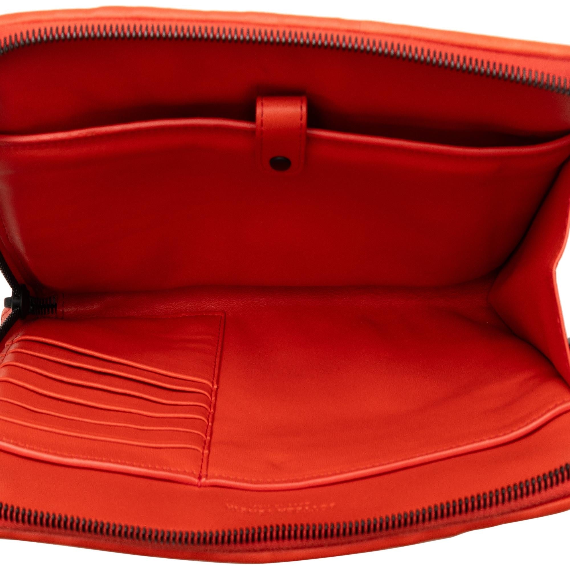 Bottega Veneta Intrecciato Zip Clutch (SHG-rOUcq9)
