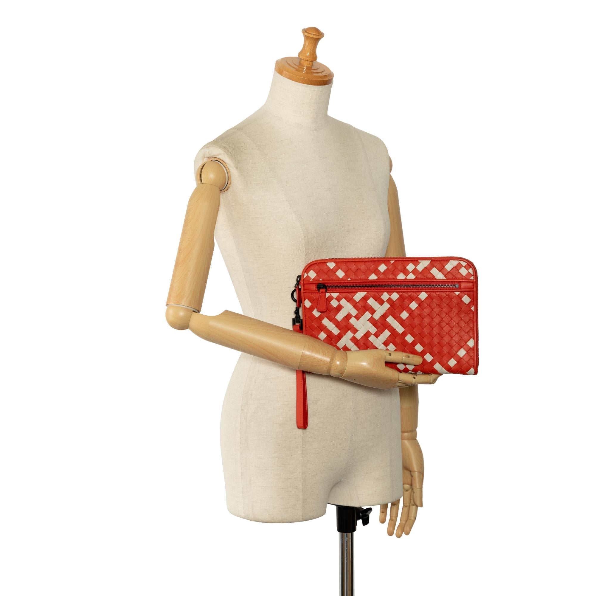 Bottega Veneta Intrecciato Zip Clutch (SHG-rOUcq9)