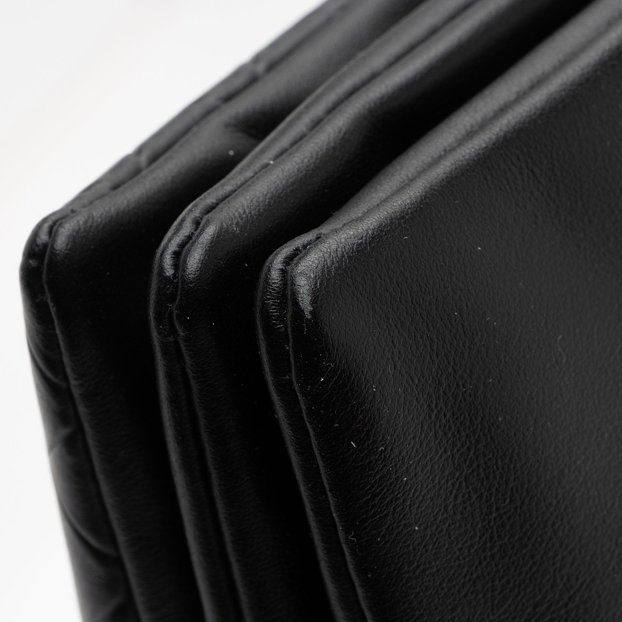 Bottega Veneta Intrecciomirage Nappa Triple Zip Maxi Messenger (SHF-Jn9MKL)