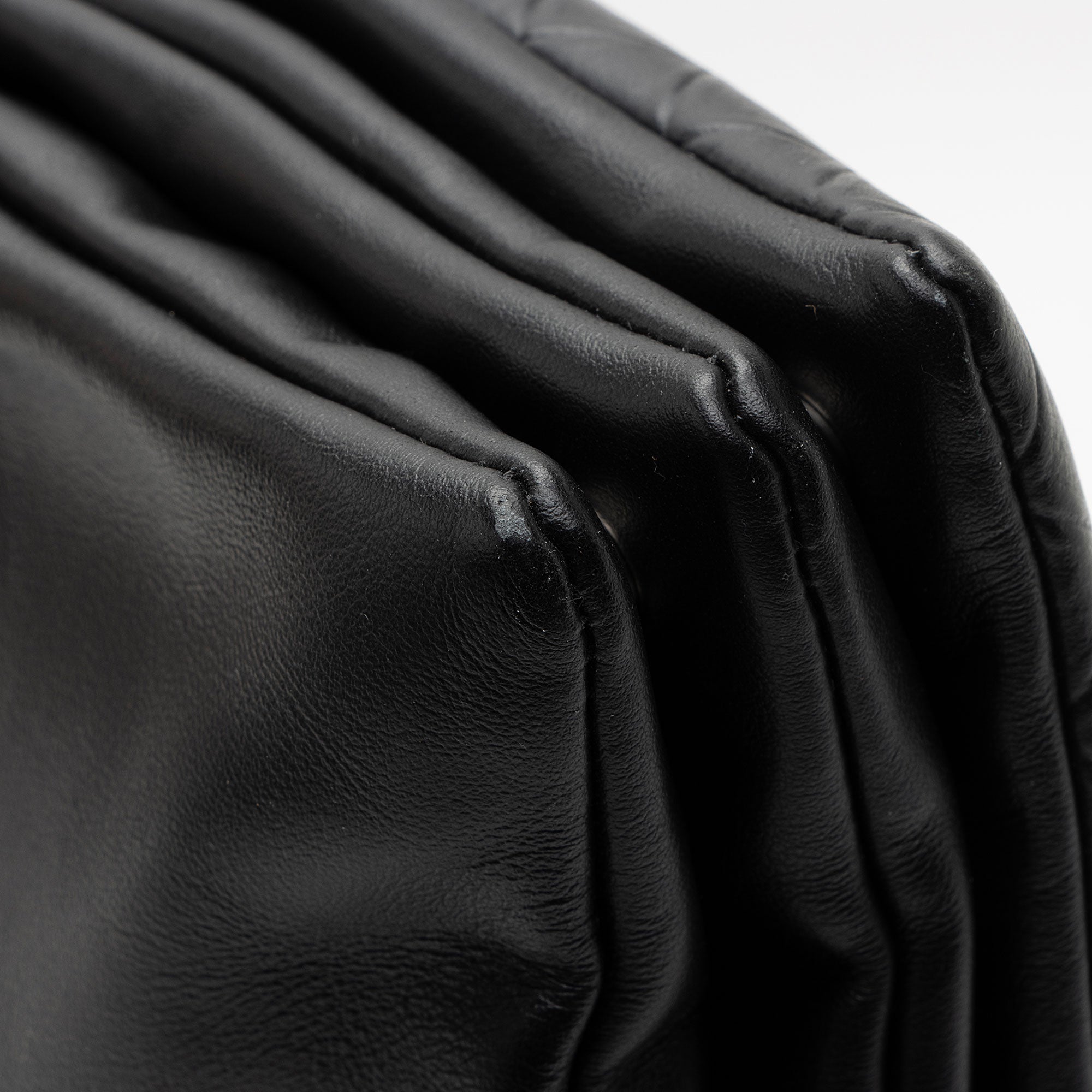 Bottega Veneta Intrecciomirage Nappa Triple Zip Maxi Messenger (SHF-Jn9MKL)