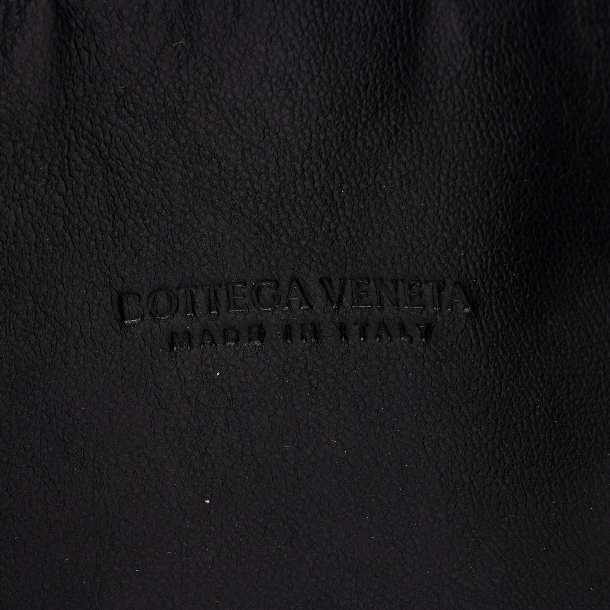 Bottega Veneta Intrecciomirage Nappa Triple Zip Maxi Messenger (SHF-Jn9MKL)