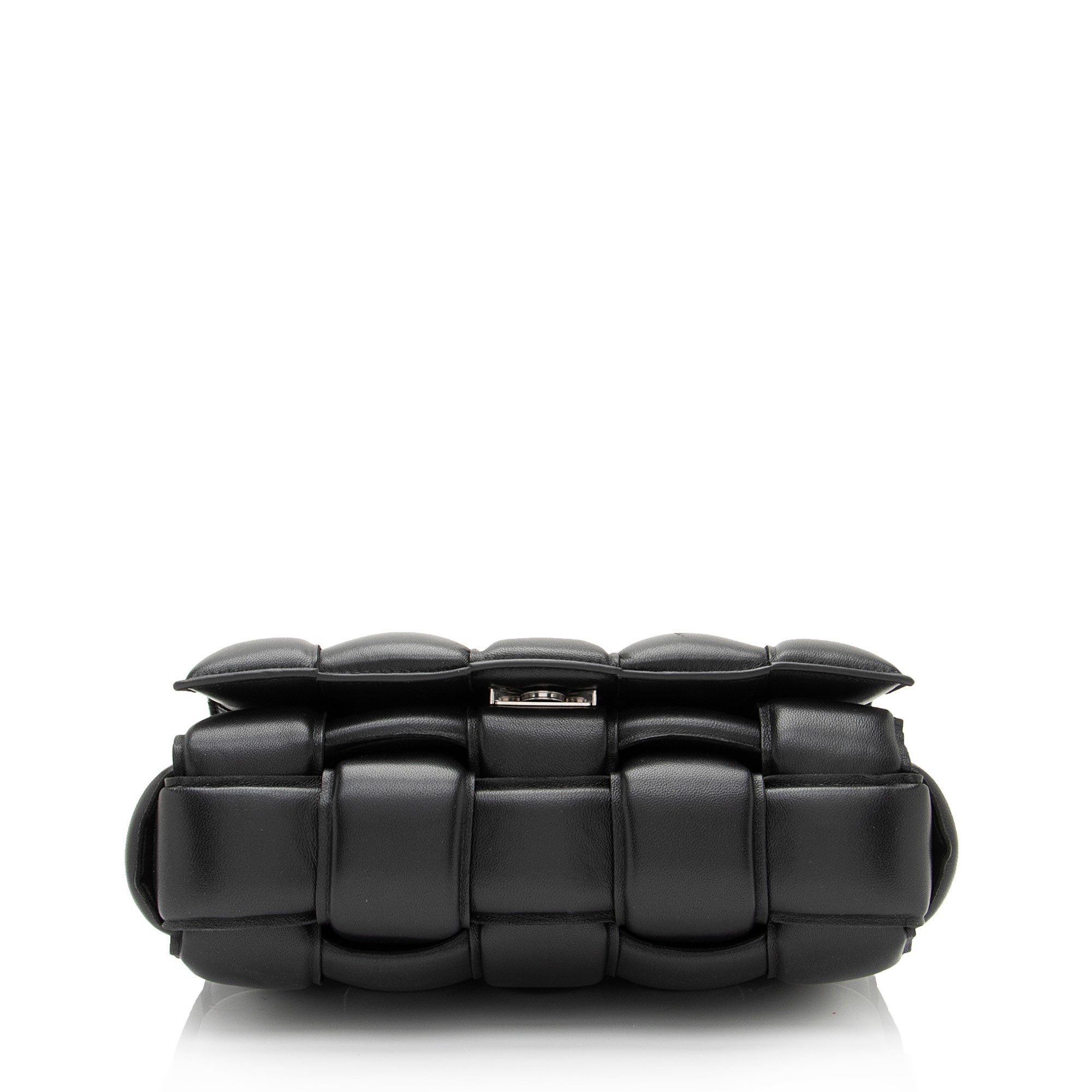 Bottega Veneta Lambskin Cassette Chain Maxi Shoulder Bag (SHF-JbNRjz)