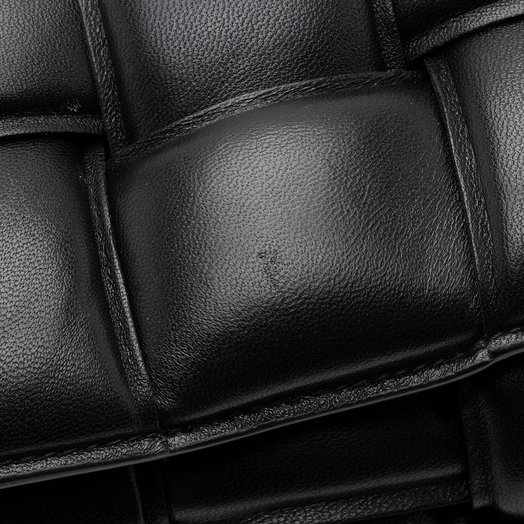 Bottega Veneta Lambskin Cassette Chain Maxi Shoulder Bag (SHF-JbNRjz)