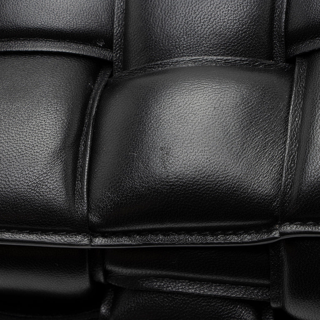 Bottega Veneta Lambskin Cassette Chain Maxi Shoulder Bag (SHF-JbNRjz)