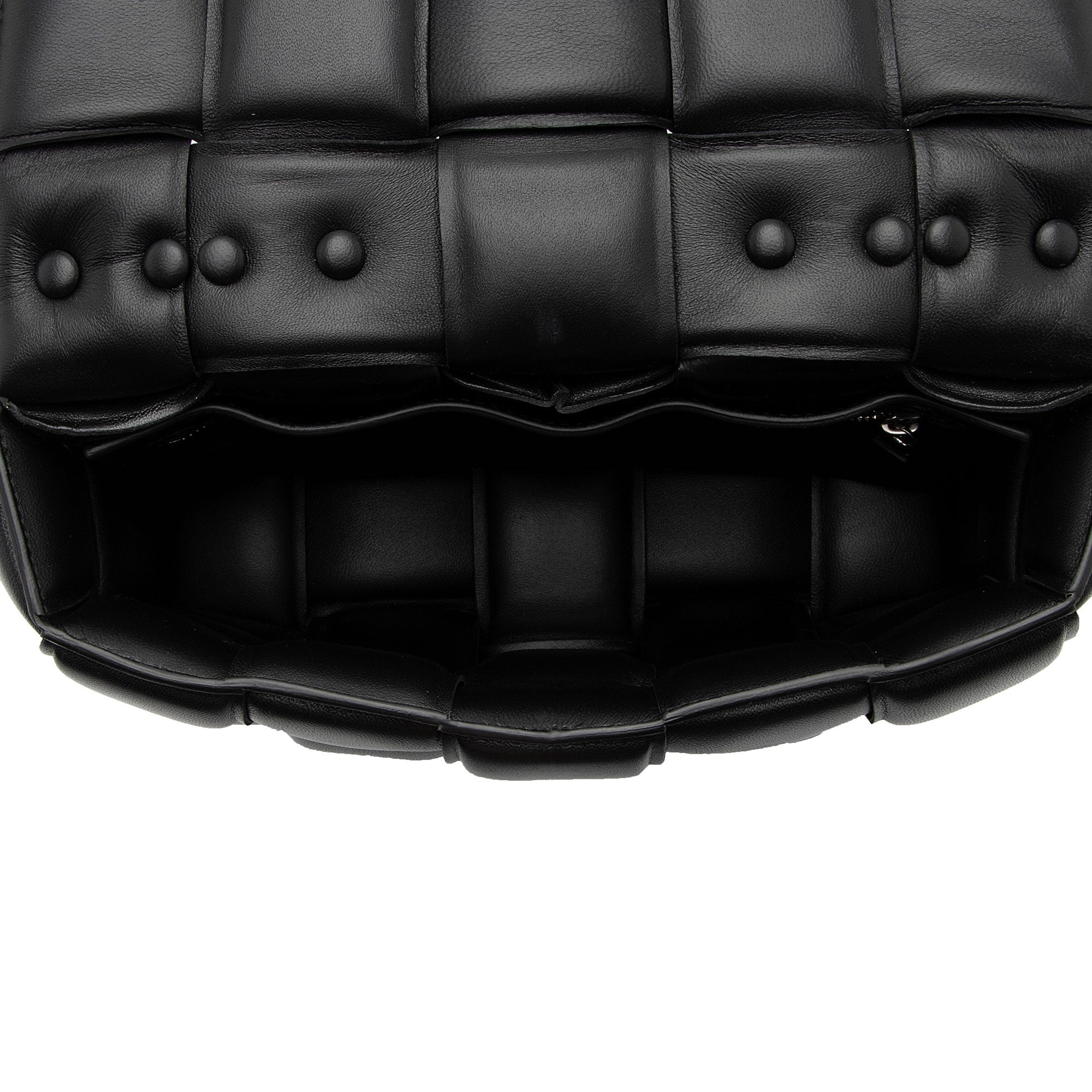 Bottega Veneta Lambskin Cassette Chain Maxi Shoulder Bag (SHF-JbNRjz)