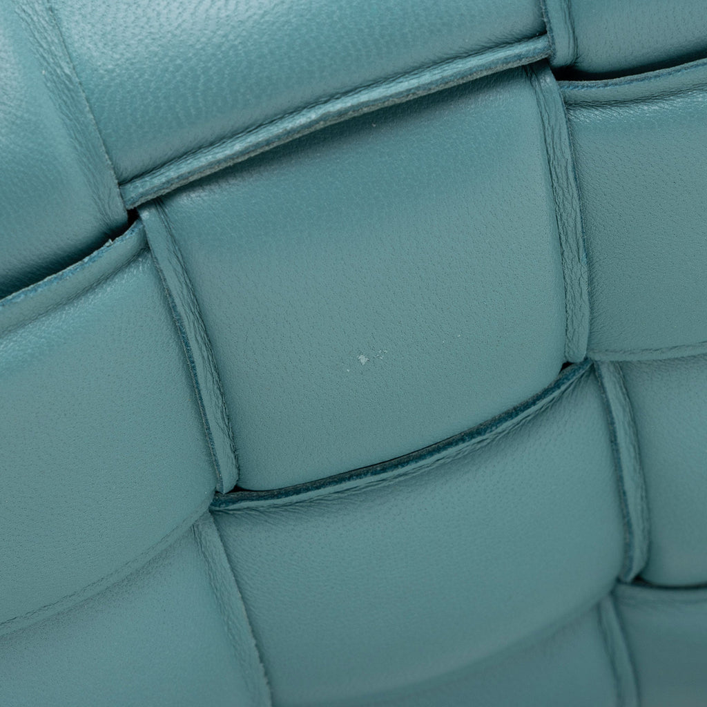 Bottega Veneta Lambskin Cassette Chain Maxi Shoulder Bag (SHF-0QZNRJ)