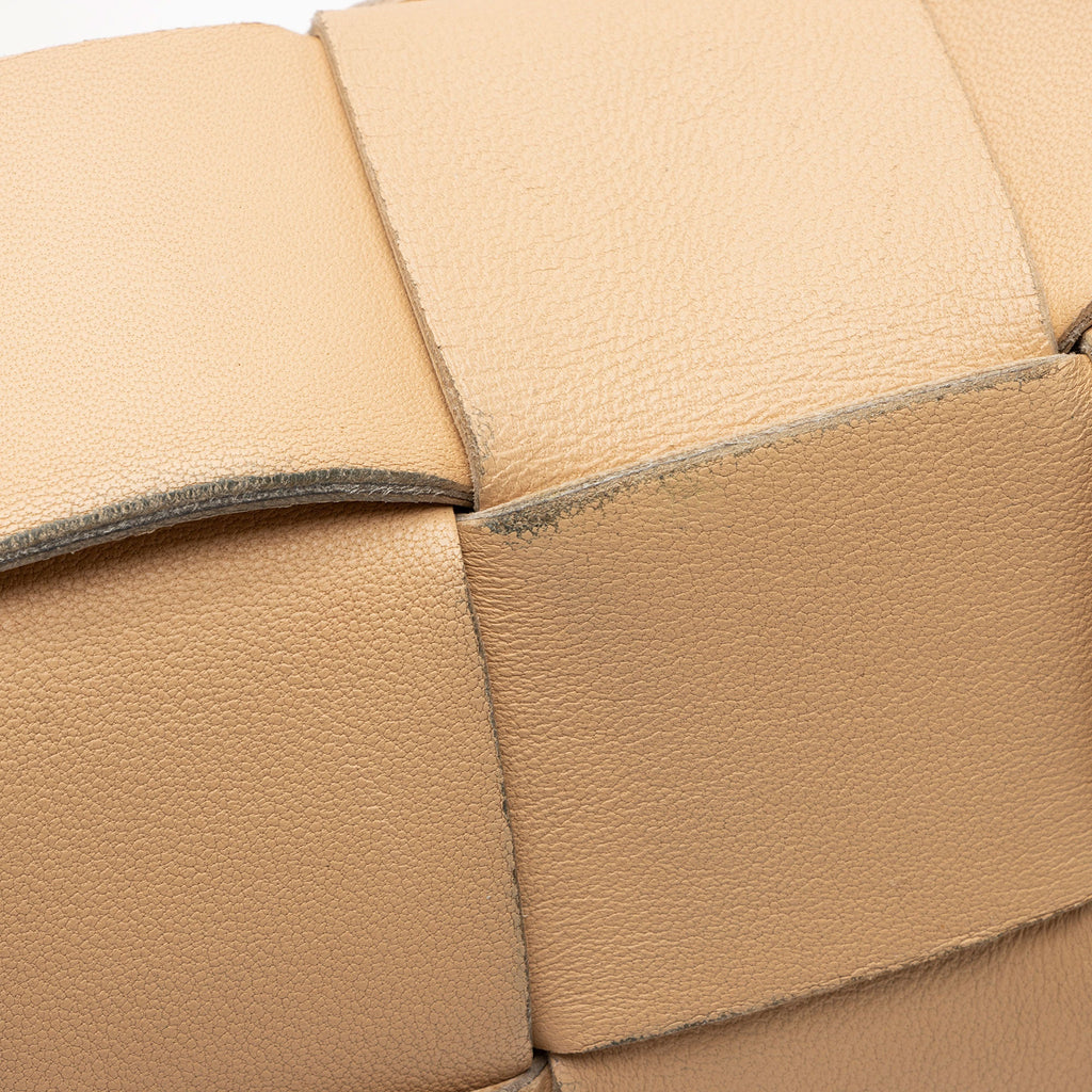 Bottega Veneta Lambskin Cassette Crossbody (SHF-nAVsRl)