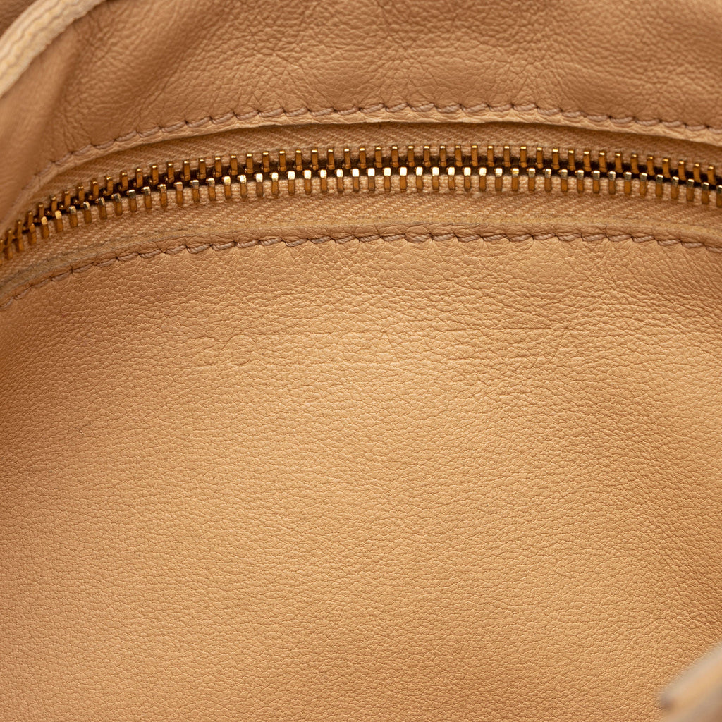 Bottega Veneta Lambskin Cassette Crossbody (SHF-nAVsRl)