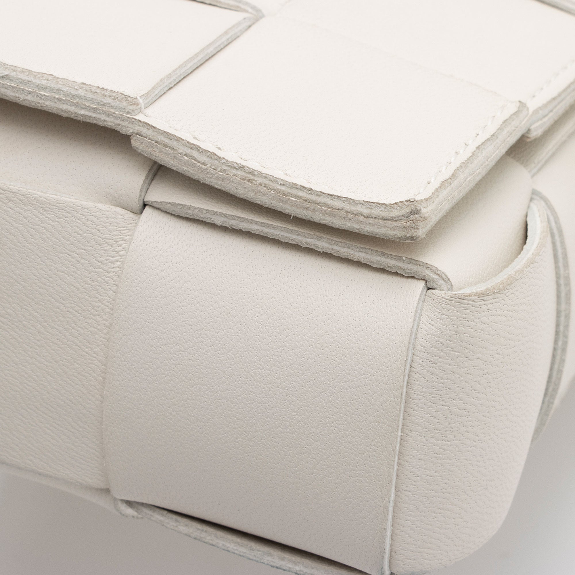 Bottega Veneta Lambskin Cassette Small Crossbody (SHF-auHh2S)