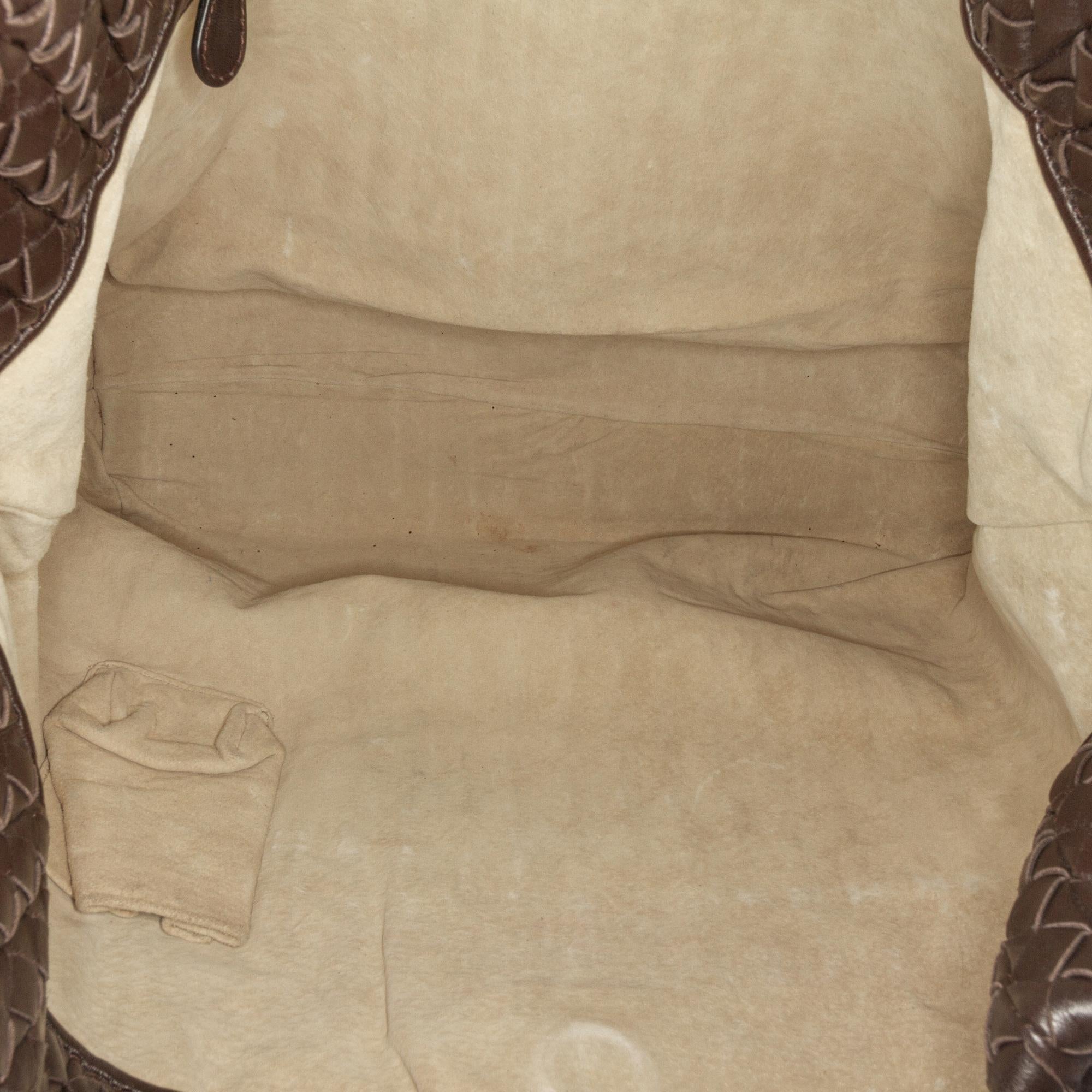 Bottega Veneta Large Intrecciato Nappa Natte Hobo (SHG-E8RHmj)