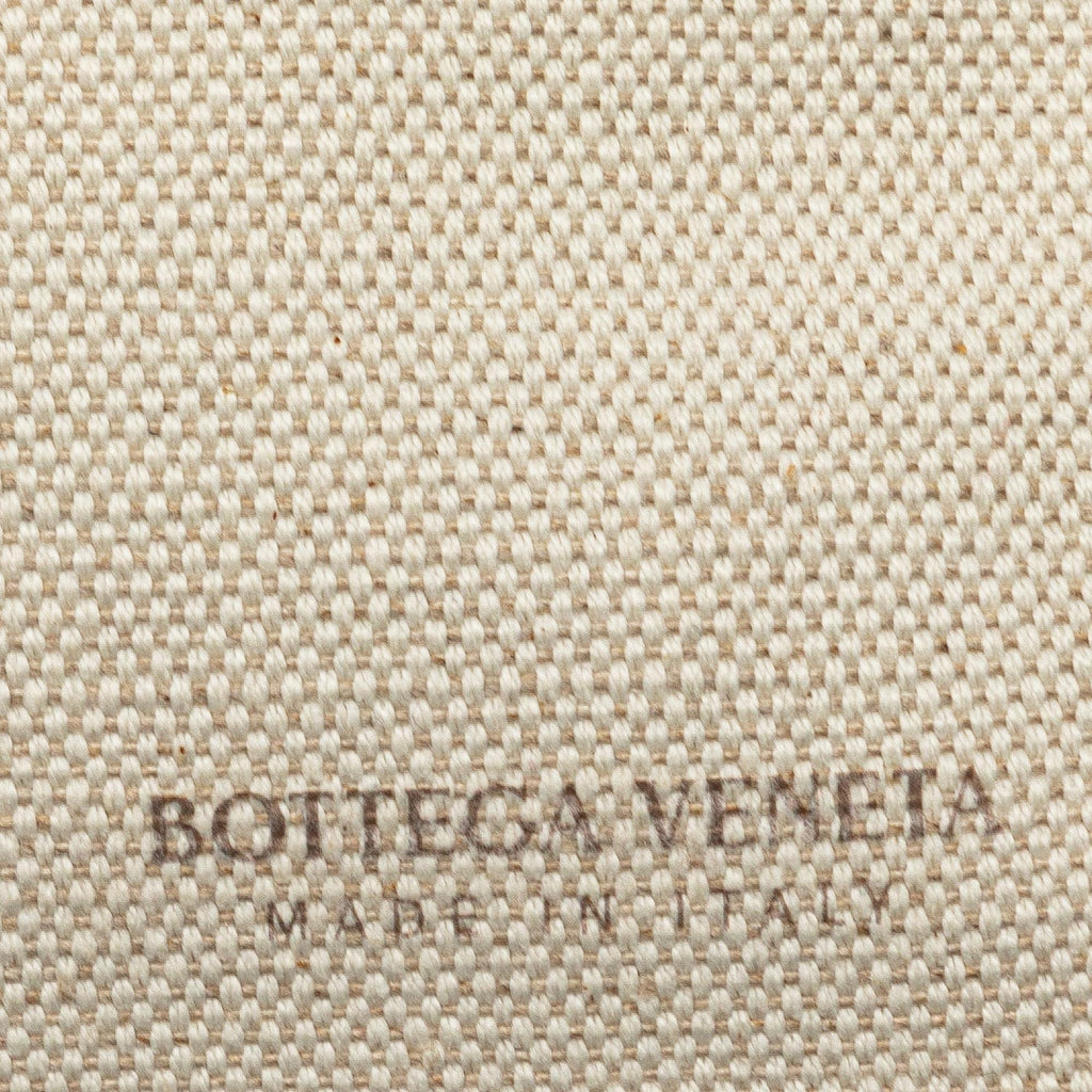 Bottega Veneta Large Maxi Intrecciato Canvas Arco Tote (SHG-LPrhp9)