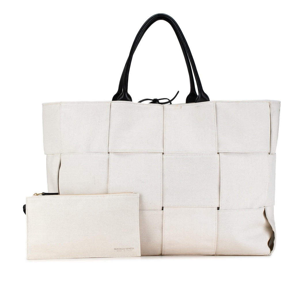 Bottega Veneta Large Maxi Intrecciato Canvas Arco Tote (SHG-LPrhp9)