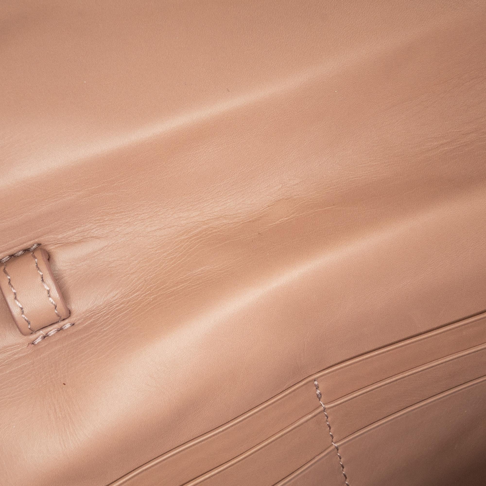 Bottega Veneta Leather Clutch (SHG-7Jqfs2)