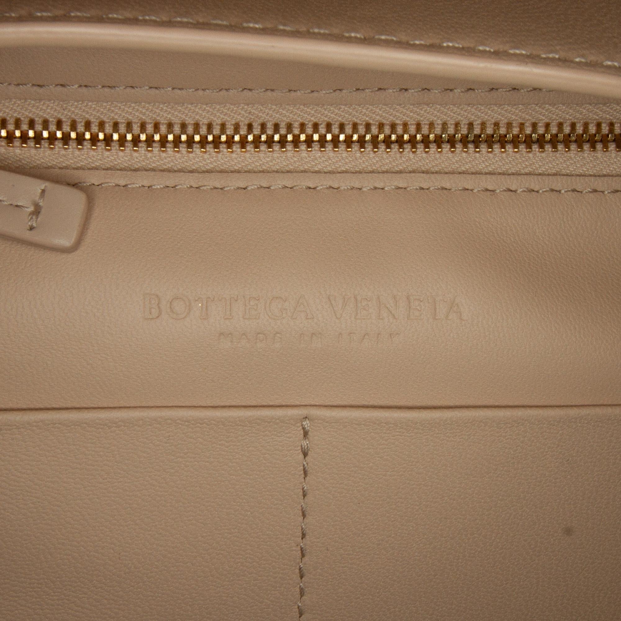Bottega Veneta Marie Shoulder Bag (SHG-xqZvh7)