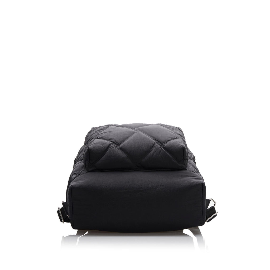 Bottega Veneta Maxi Front Pocket Backpack (SHG-8imf2o)