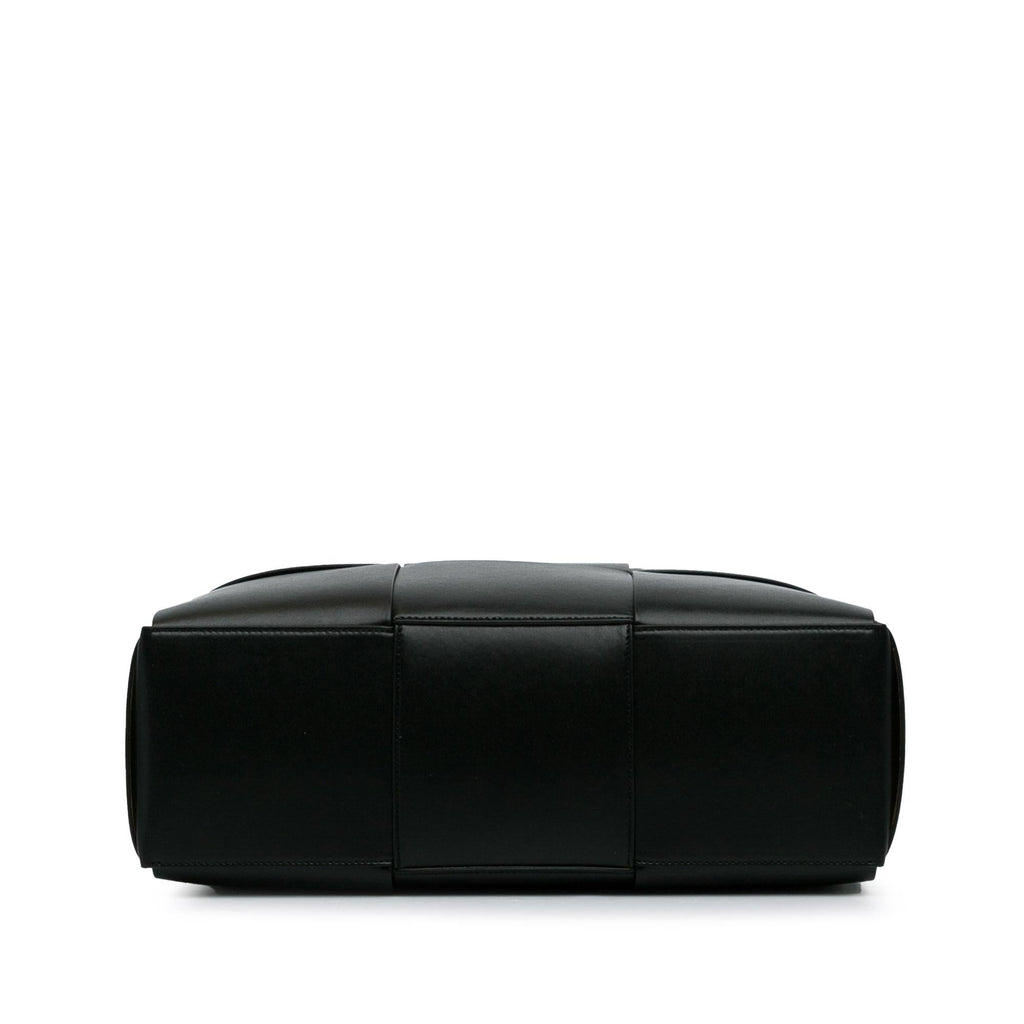 Bottega Veneta Maxi Intrecciato Arco Briefcase (SHG-GSkGKV)
