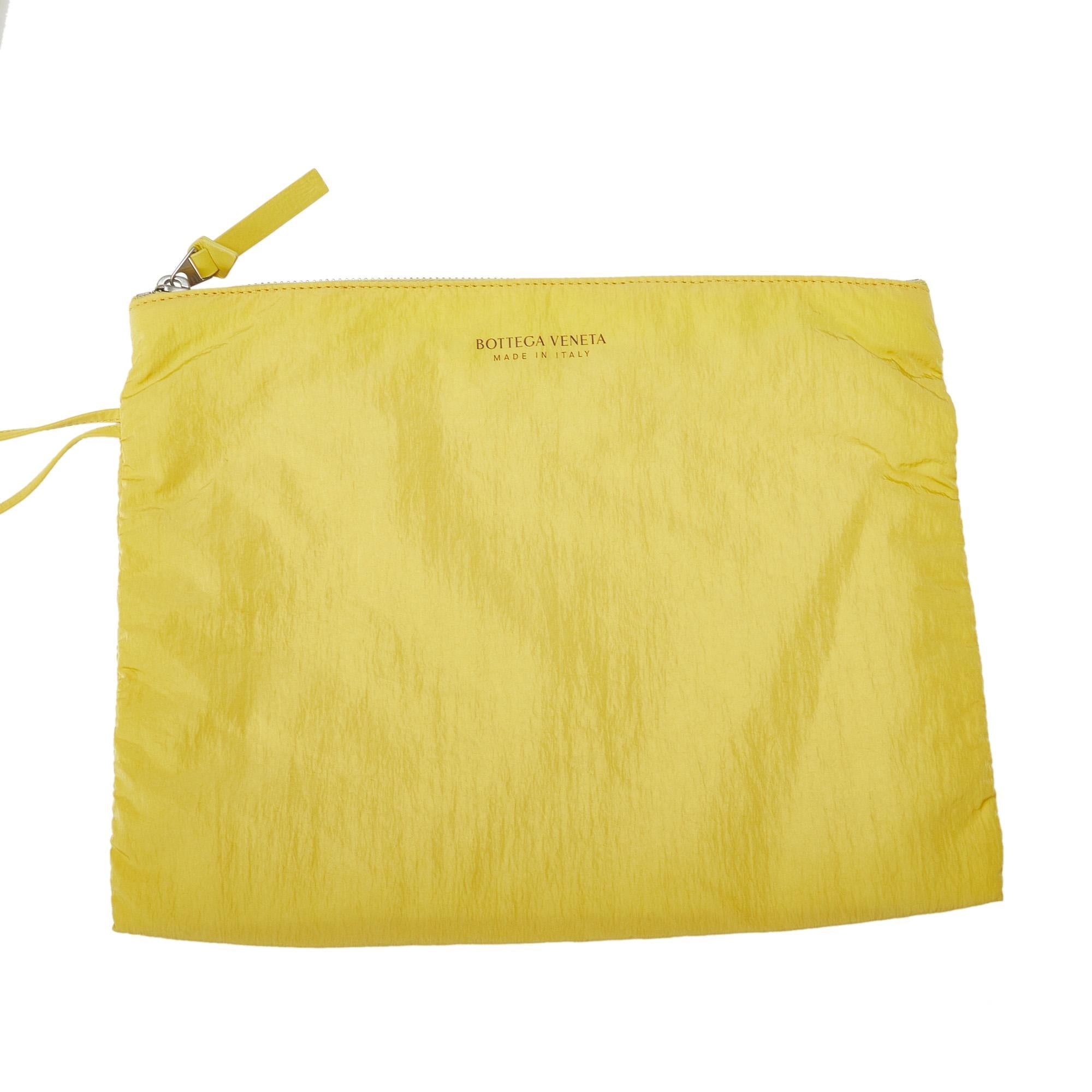 Bottega Veneta Maxi Intrecciato Cassette Tote Bag (SHG-uVYp2K)
