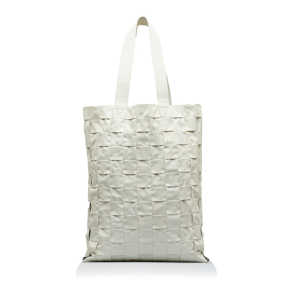 Bottega Veneta Maxi Intrecciato Cassette Tote (SHG-C0Nfyf)