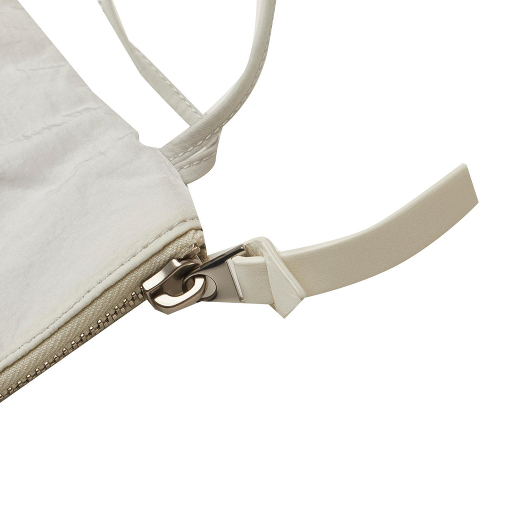 Bottega Veneta Maxi Intrecciato Cassette Tote (SHG-C0Nfyf)