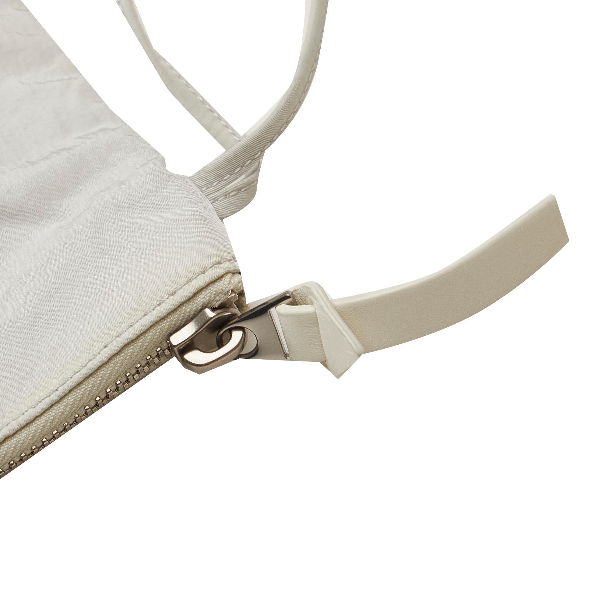 Bottega Veneta Maxi Intrecciato Cassette Tote (SHG-C0Nfyf)
